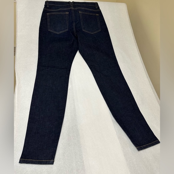 NWT: Women's DuluthFlex Daily Denim Slim Leg Jeans - Picture 2 of 6